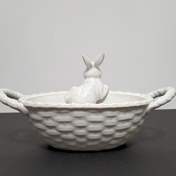 NEW Pottery Barn Bunny Basket Stoneware Candy Bowl 8.5" w x 5" d x 4.75"… - Picture 6 of 7